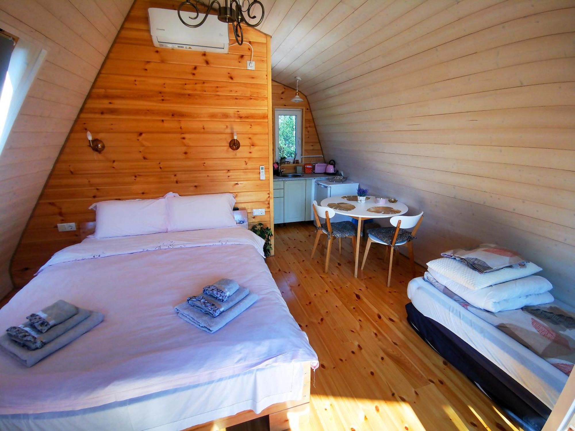 פורומבקו דה סוס Linistea Muntilor Chalet מראה חיצוני תמונה