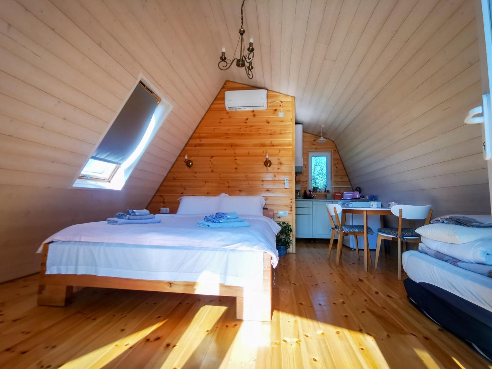 פורומבקו דה סוס Linistea Muntilor Chalet מראה חיצוני תמונה